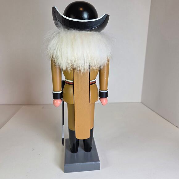 Vintage Erzgebirge German Nutcracker Soldier 10.5" – GDR Handmade Wood - Picture 4 of 13